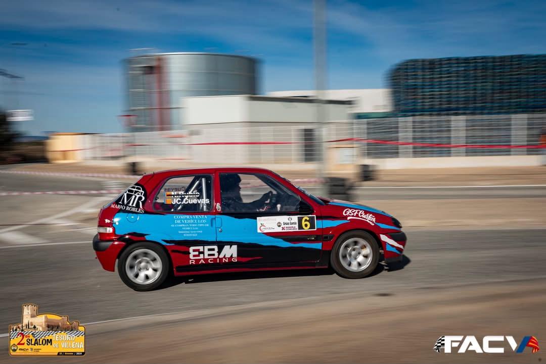 Coche preparado para carrera